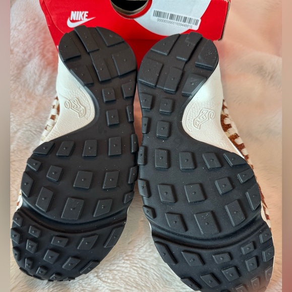 Nike Air Footscape Woven size 5 women’s 35.5 sail animal print new in box NWT!! - Picture 2 of 4